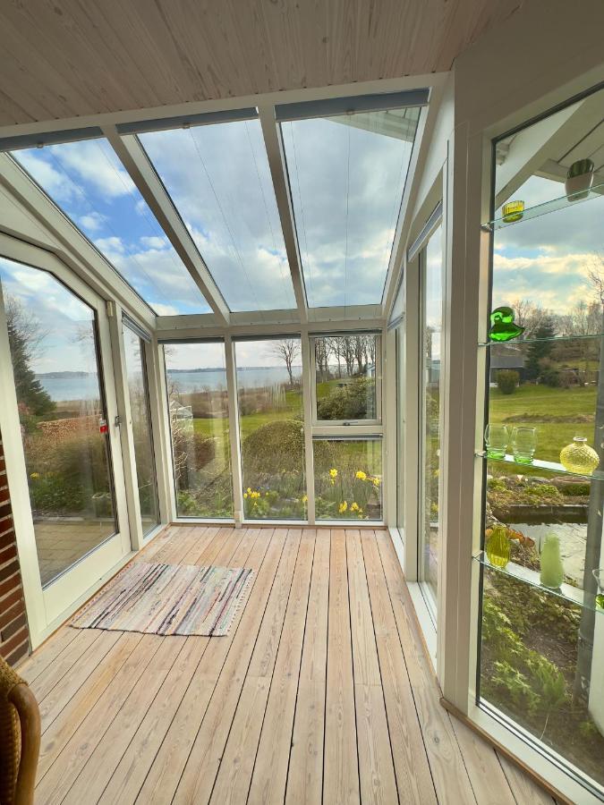 Vaerelse Med Udsigt Over Limfjorden - Rolige Omgivelser Og Adgang Til Flot Have Nykobing Mors Luaran gambar